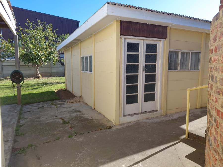 4 Bedroom Property for Sale in Despatch Central Eastern Cape